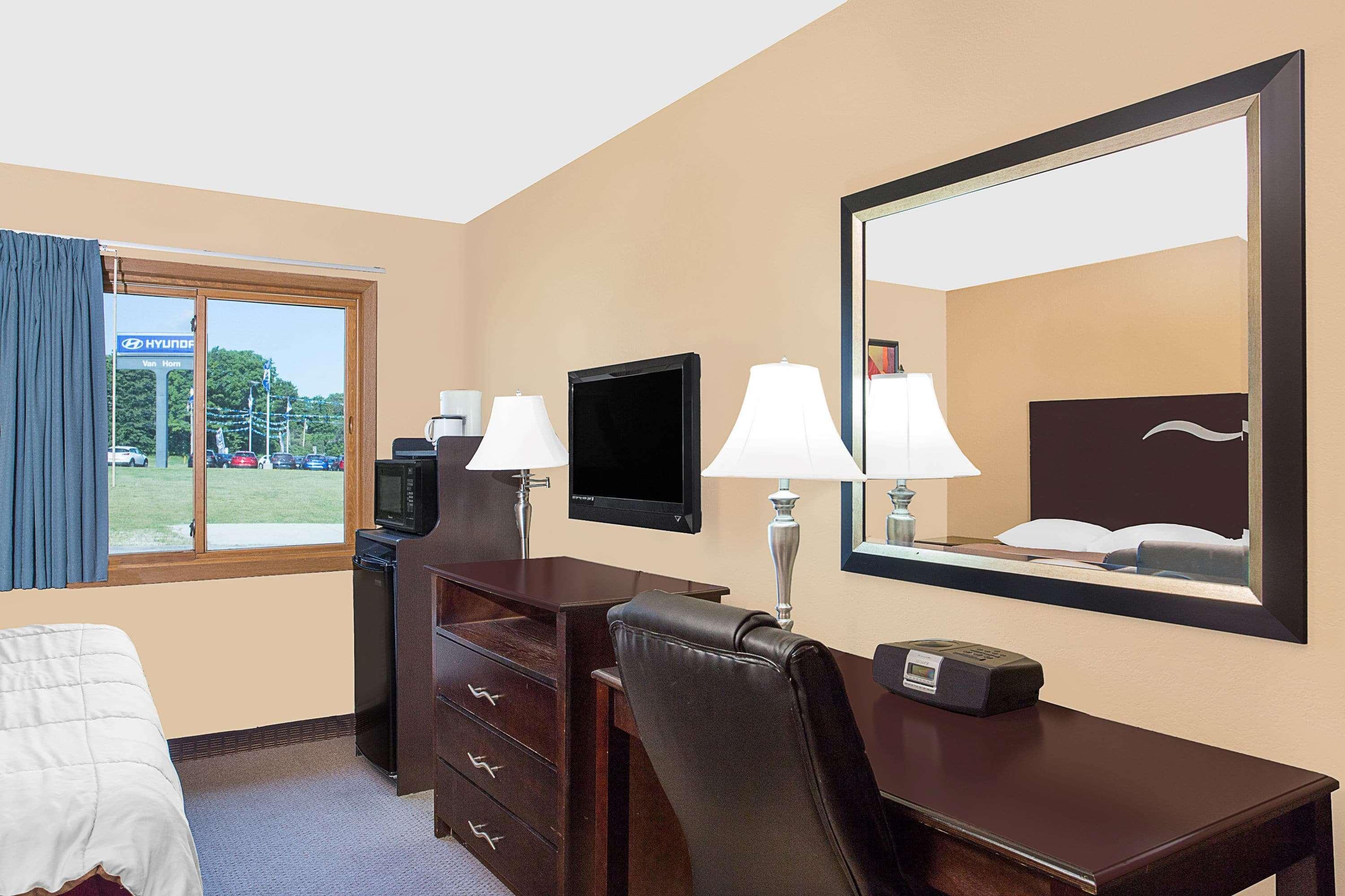 ซูเปอร์ 8 บาย วินด์แฮม เชอบอยแกน วิสคอนซิน Motel ชีบอยแกน ภายนอก รูปภาพ